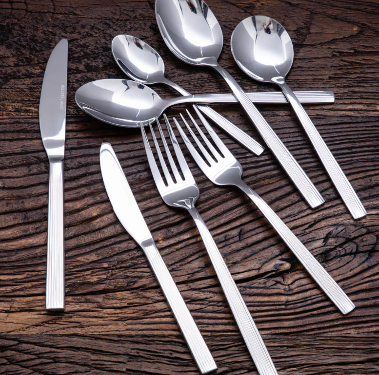 Belleek Living Erne 44 Piece Cutlery Set
