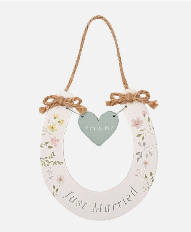 Wid Love Story Wildflower Horse Shoe