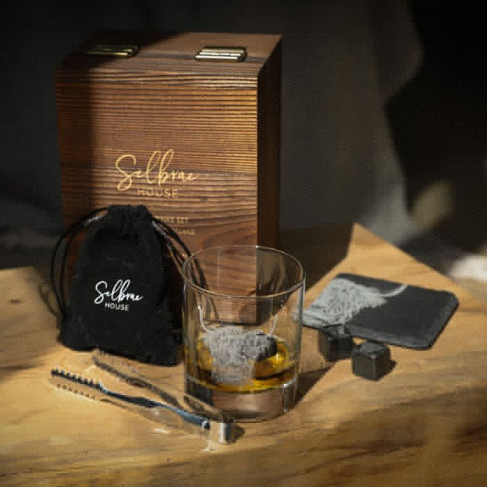 Selbrae House Drinks Set - Highland Cow