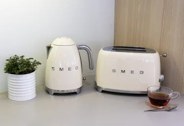 Smeg Retro 2 Slice Toaster - Cream