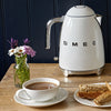 Smeg Retro Style kettle -Gloss White