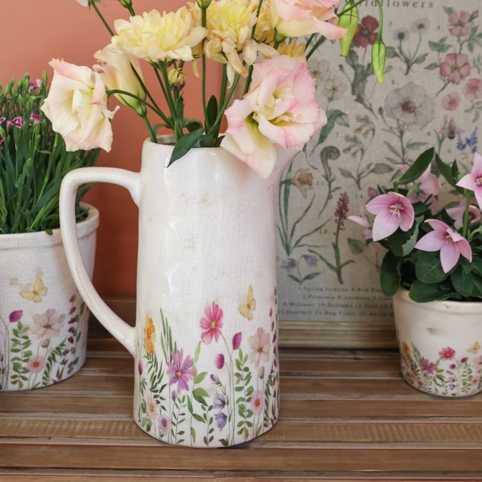 Chic Antique Avignon Jug w. floral motif